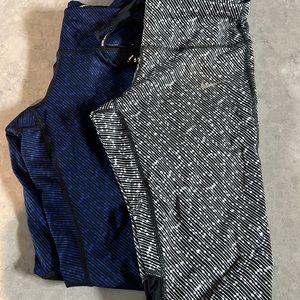 SET of two (size XS and SM) NiKE Dri-fit running crops